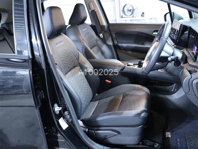 Nissan Note Autech CrossOver Image 2