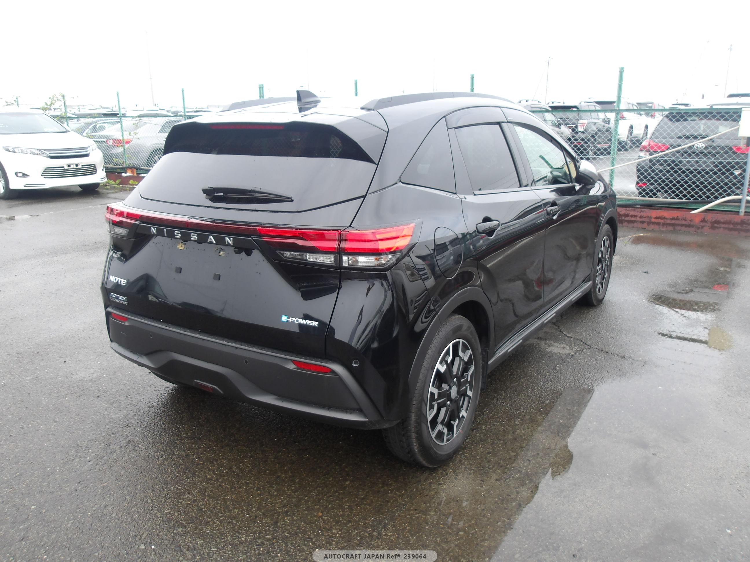 Nissan Note Autech CrossOver Image 3