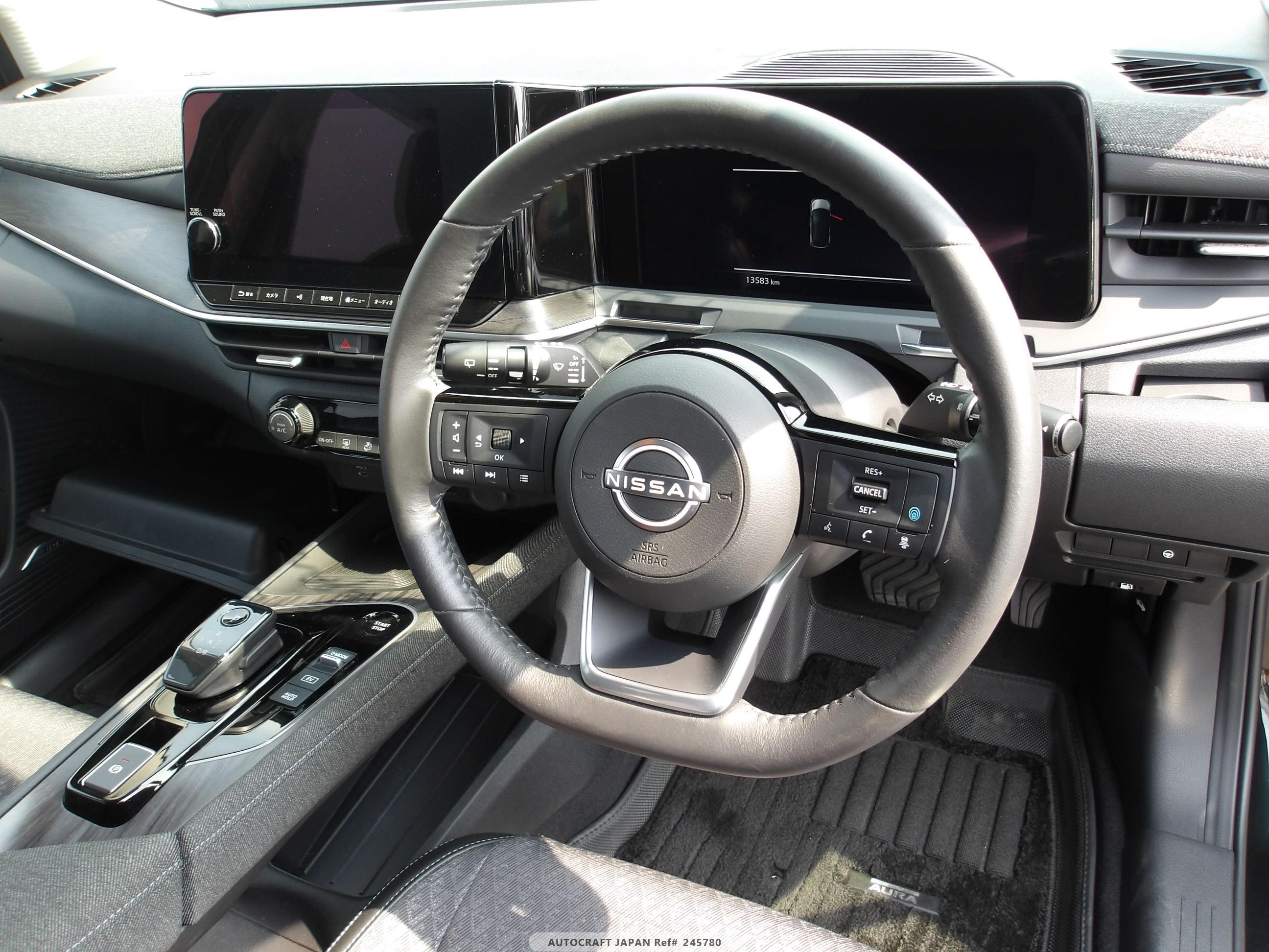 Nissan Note Aura Image 2