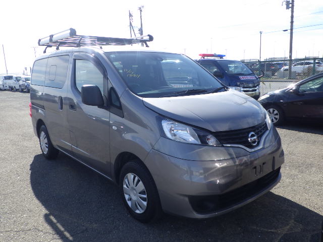 Nissan NV200
