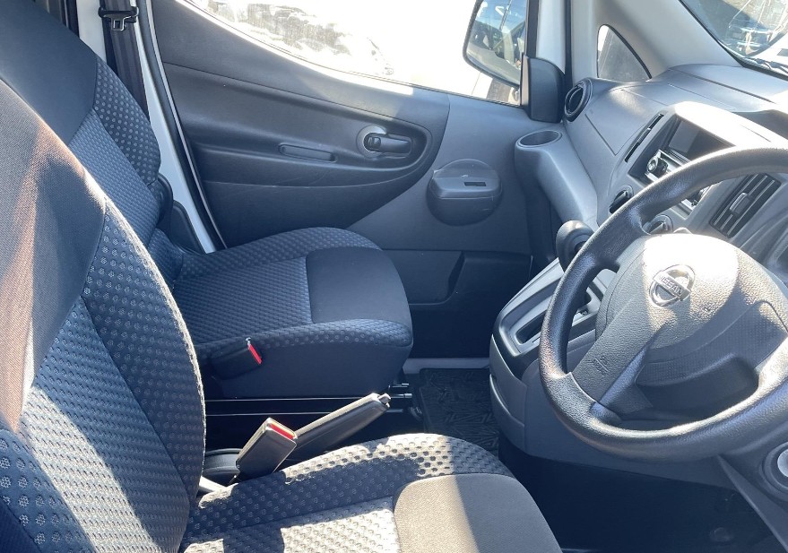 Nissan NV200 Image 2