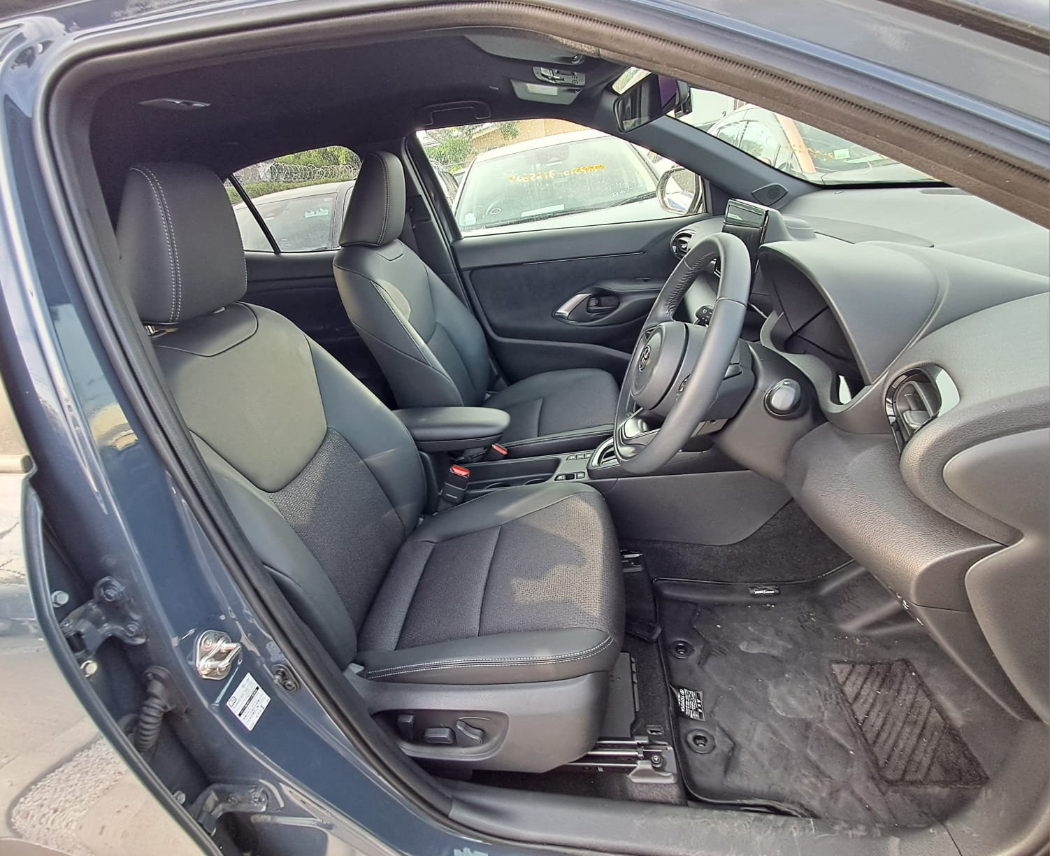 Toyota Yaris CROSS Image 3