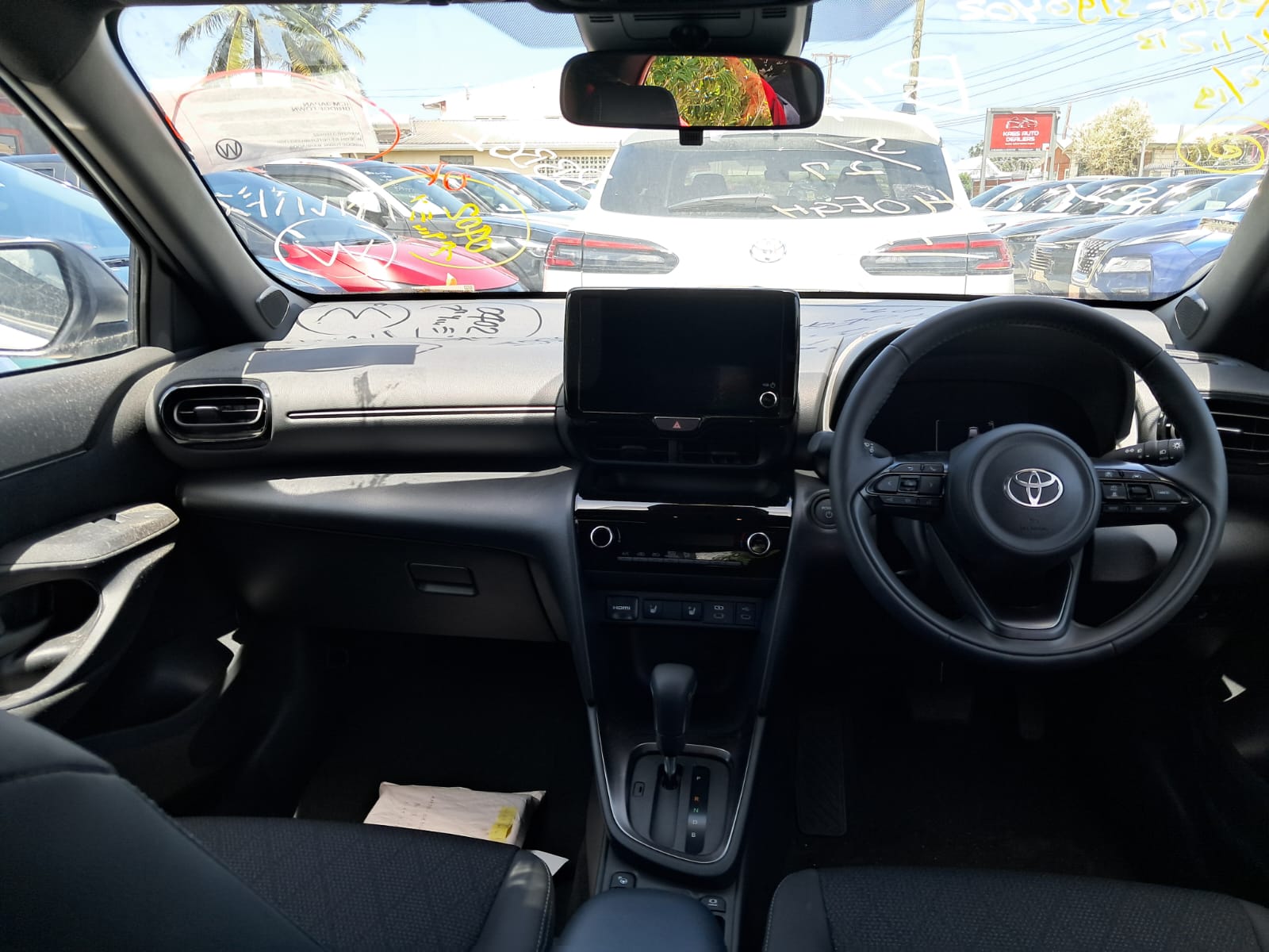 Toyota Yaris CROSS Image 2