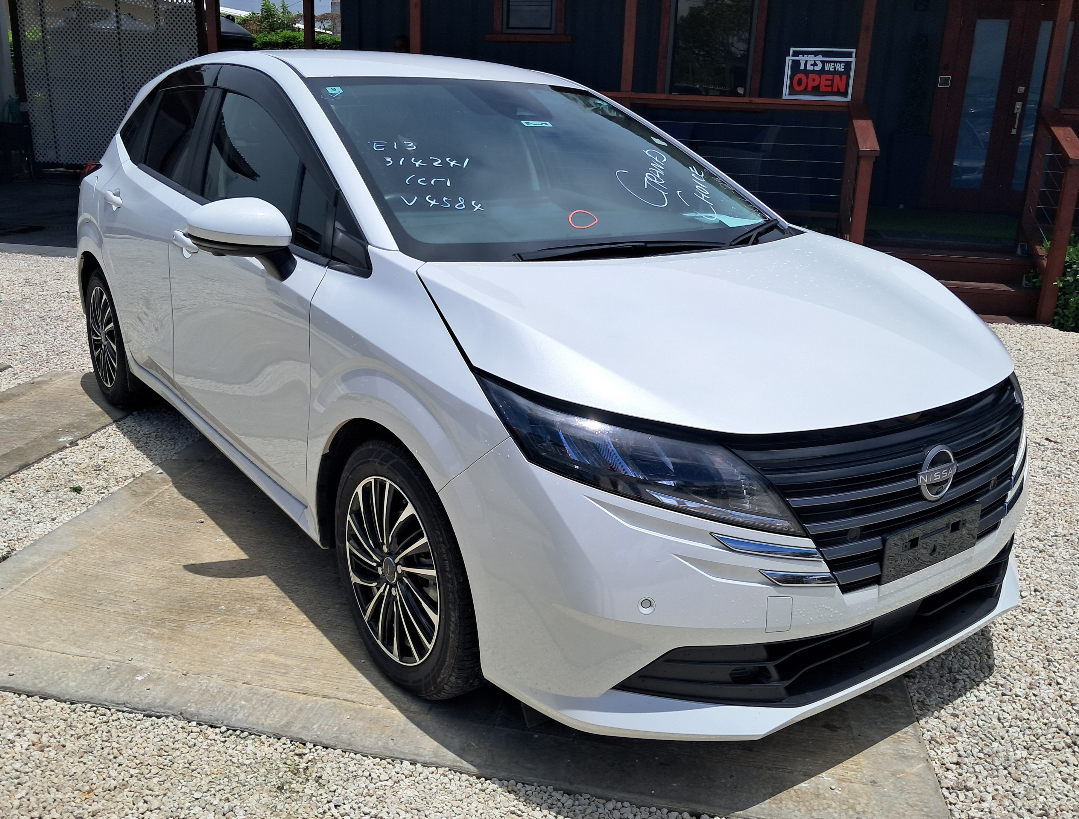 Nissan Note Image 1