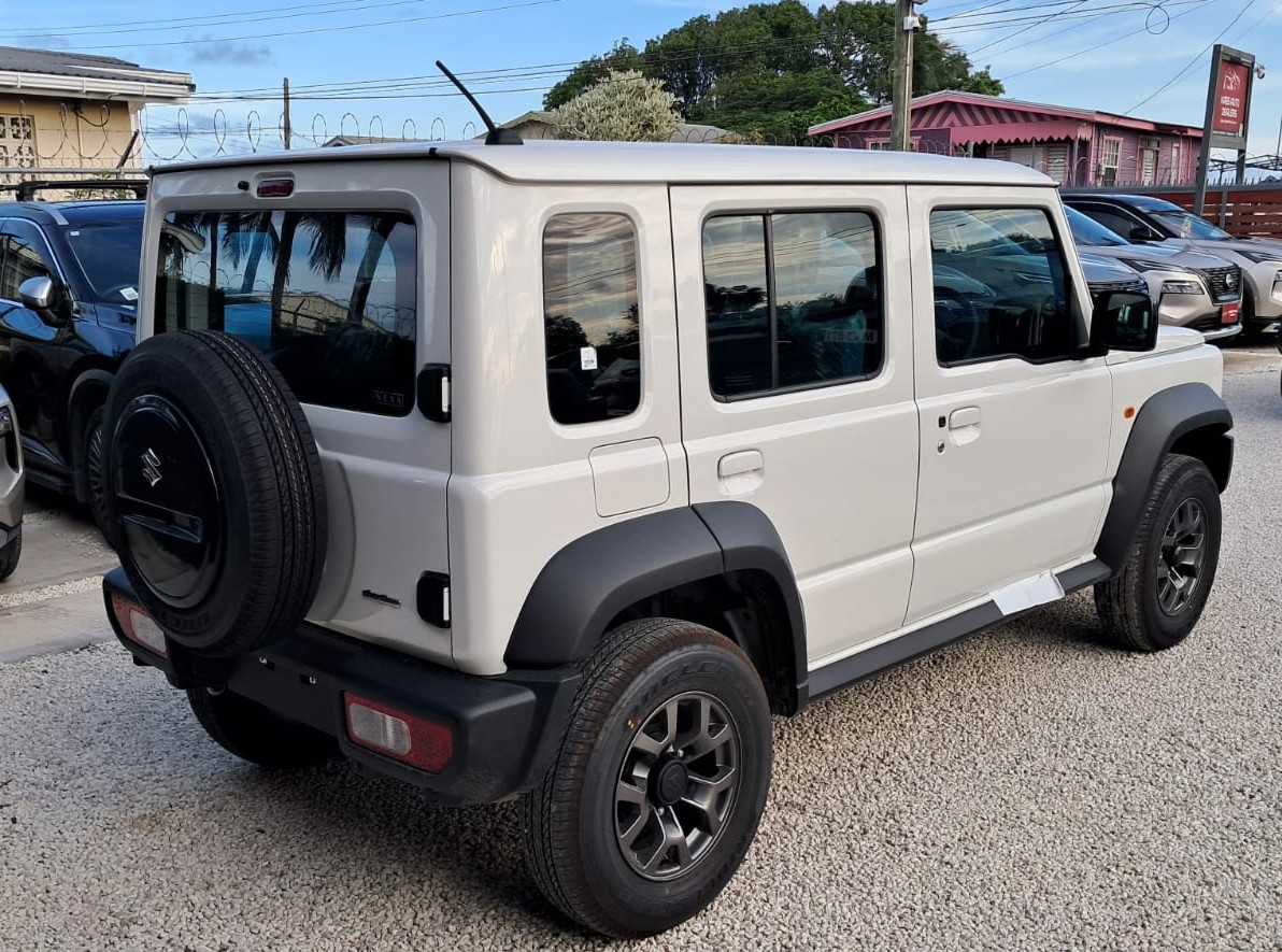 Suzuki Jimny Alpha Image 5